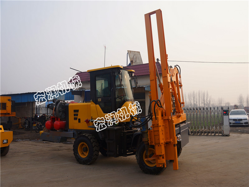 公路護(hù)欄打樁機(jī)液壓錘怎么操作？宏潤機(jī)械