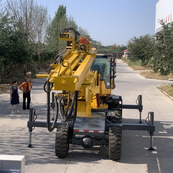 直銷750輪式隧道鉆機(jī)，專業(yè)隧道鉆機(jī)廠家